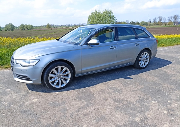 Audi A6 cena 56500 przebieg: 220000, rok produkcji 2012 z Przedecz małe 56